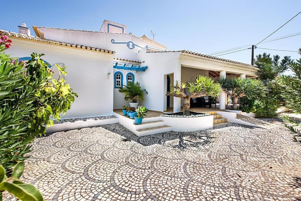 Villa Cabrita, Superb Location, Large Villa, Walk To Restaurants, Supermarkets Beach جويا المظهر الخارجي الصورة
