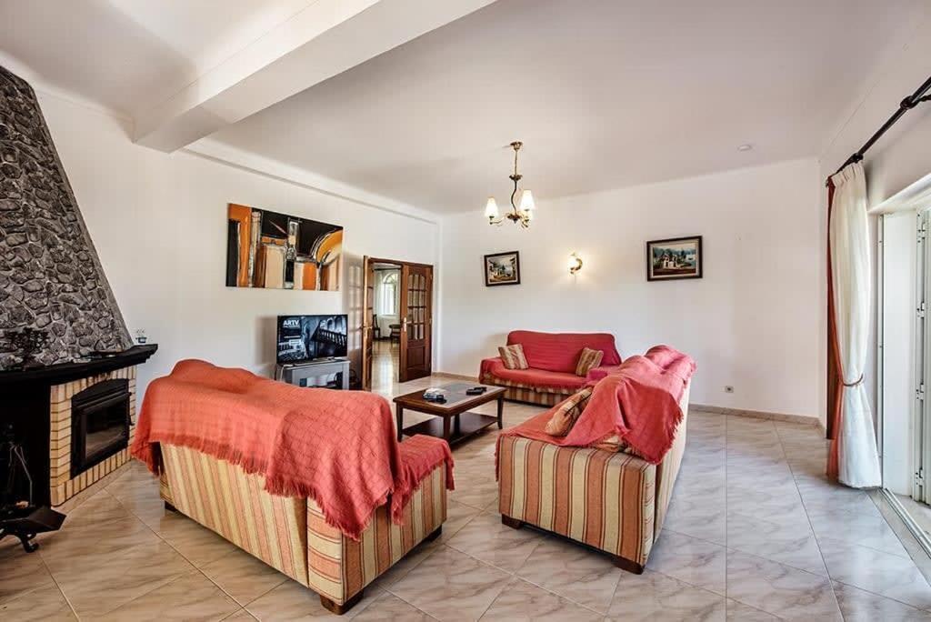 Villa Cabrita, Superb Location, Large Villa, Walk To Restaurants, Supermarkets Beach جويا المظهر الخارجي الصورة