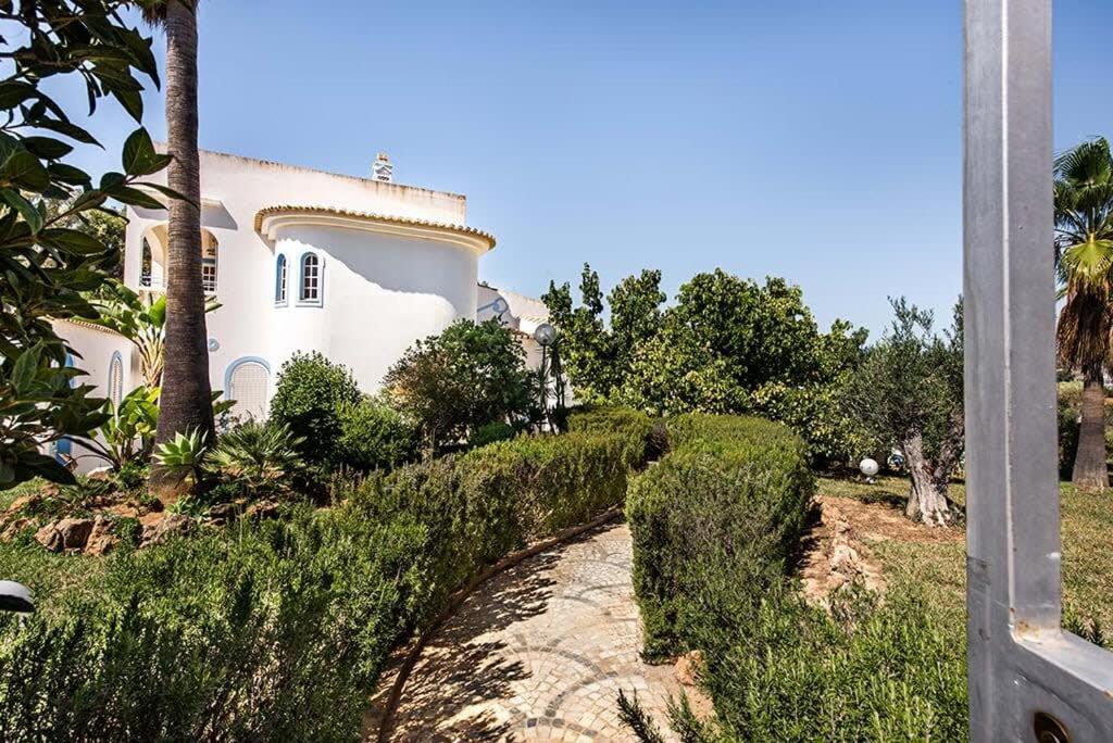 Villa Cabrita, Superb Location, Large Villa, Walk To Restaurants, Supermarkets Beach جويا المظهر الخارجي الصورة